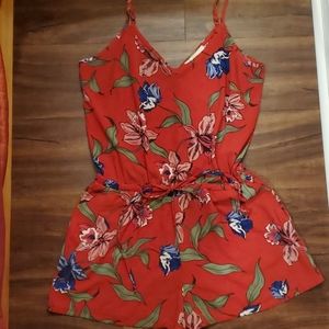 C&E BRAND SM WOMEN'S ROMPER RED W/ FLOWERS